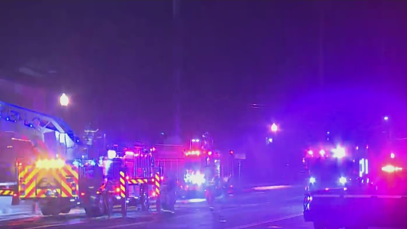 Crews battle three alarm fire at Aloha apartment complex Wednesday ...
