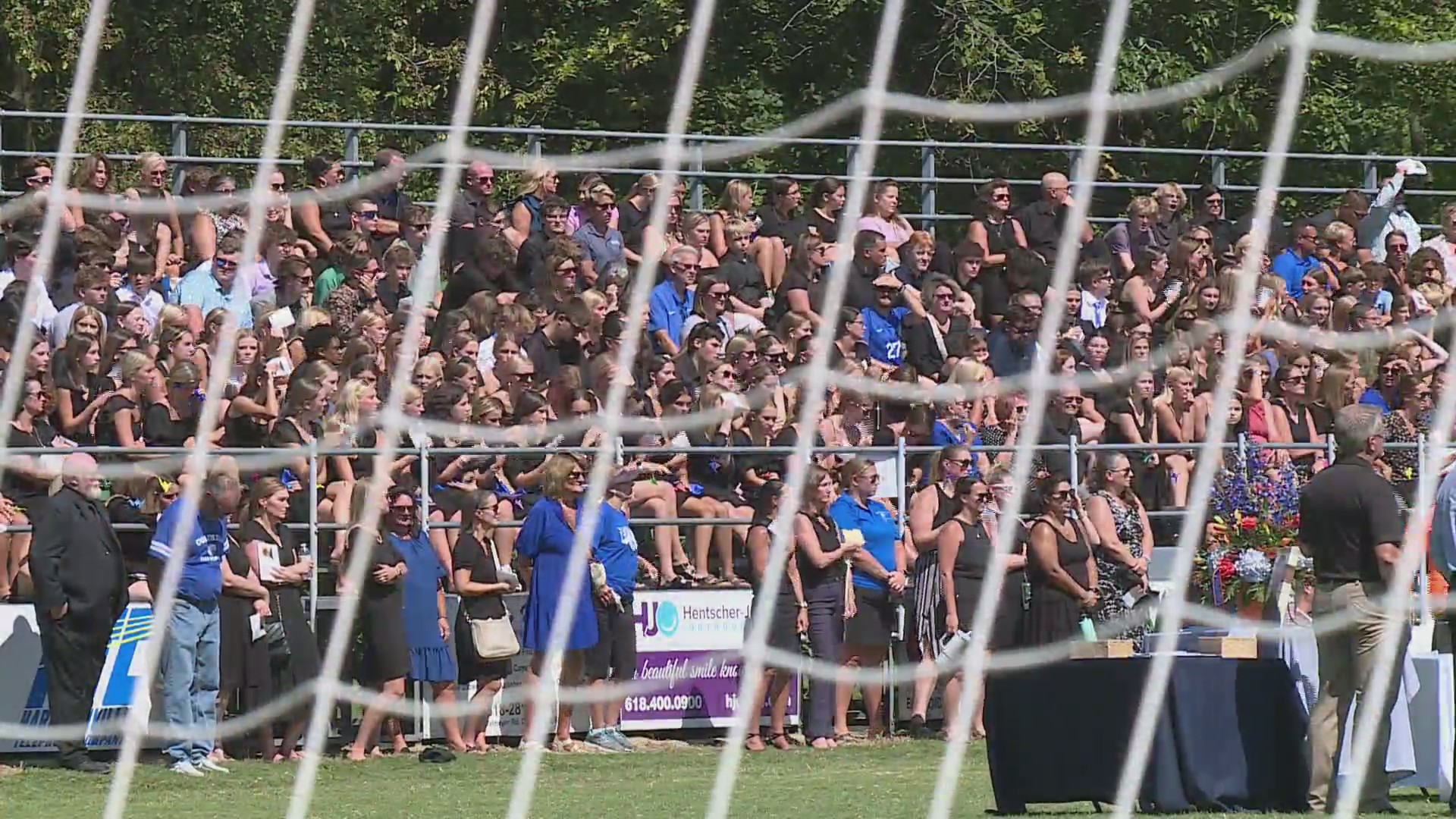 Community gathers to remember Columbia teen killed in car crash – FOX 2