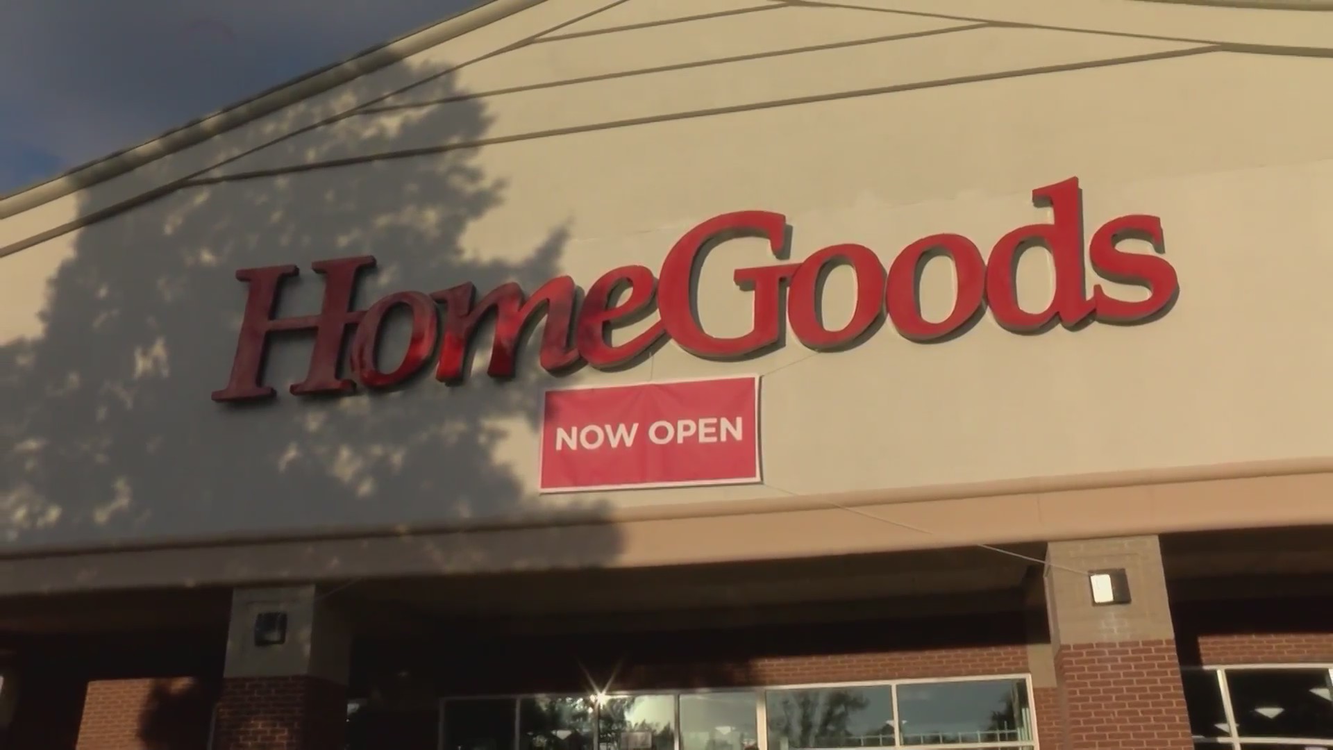 New Home Goods in Greenville donates to Ronald McDonald House - WNCT