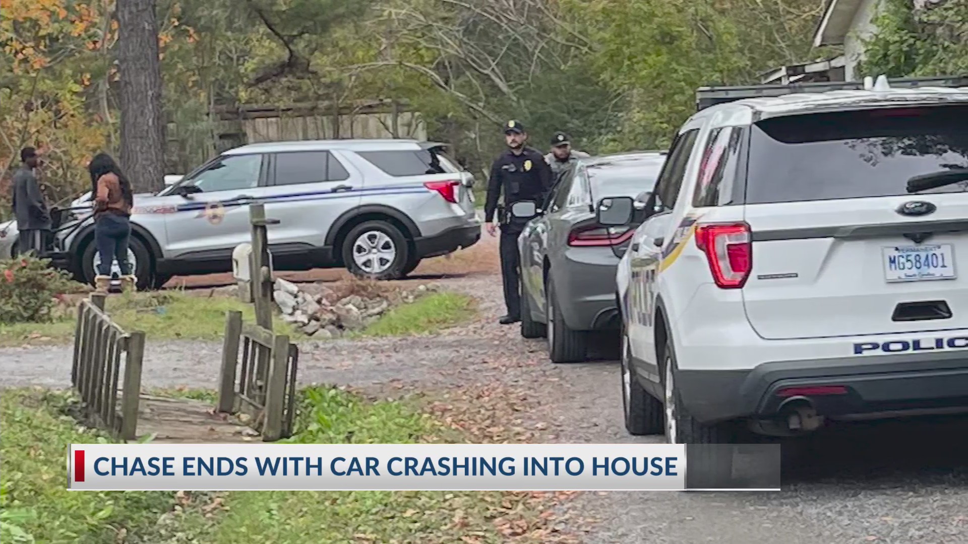 Chase ends with car crashing into house – WCBD News 2