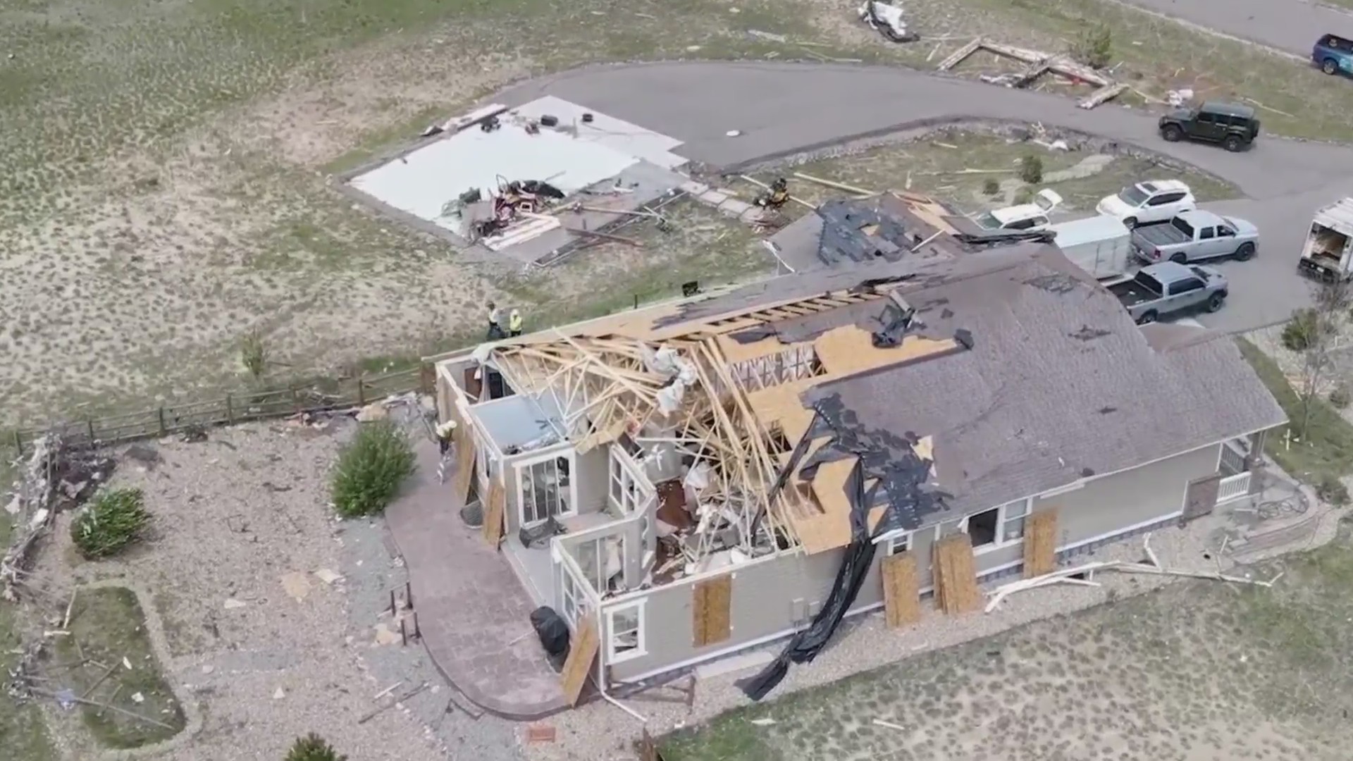 Couple took shelter in home as tornado came through – FOX31 Denver