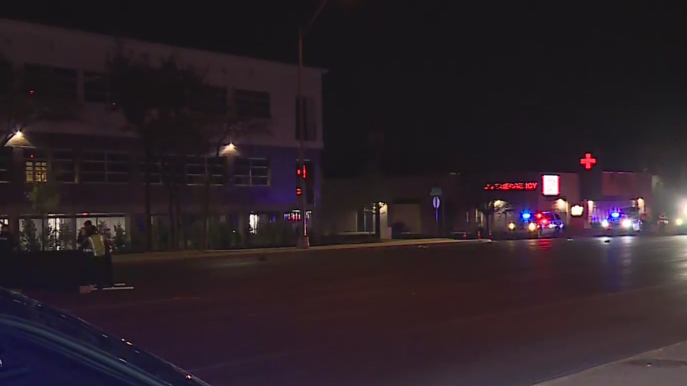 Person dies after vehicle hits them in south Austin – KXAN Austin