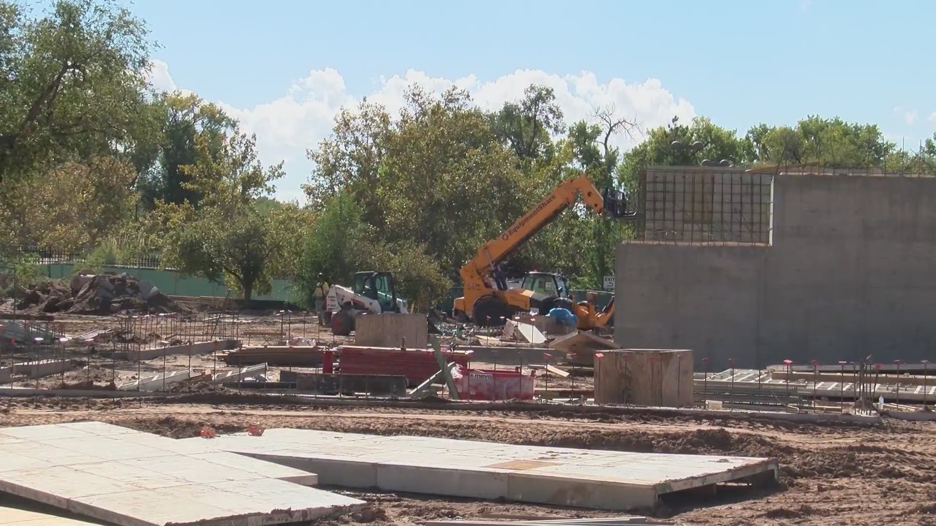 ABQ BioPark aquarium building new research facility – KRQE NEWS 13 ...