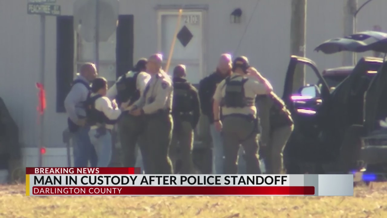 Suspect in custody after standoff with Darlington County deputies – WBTW