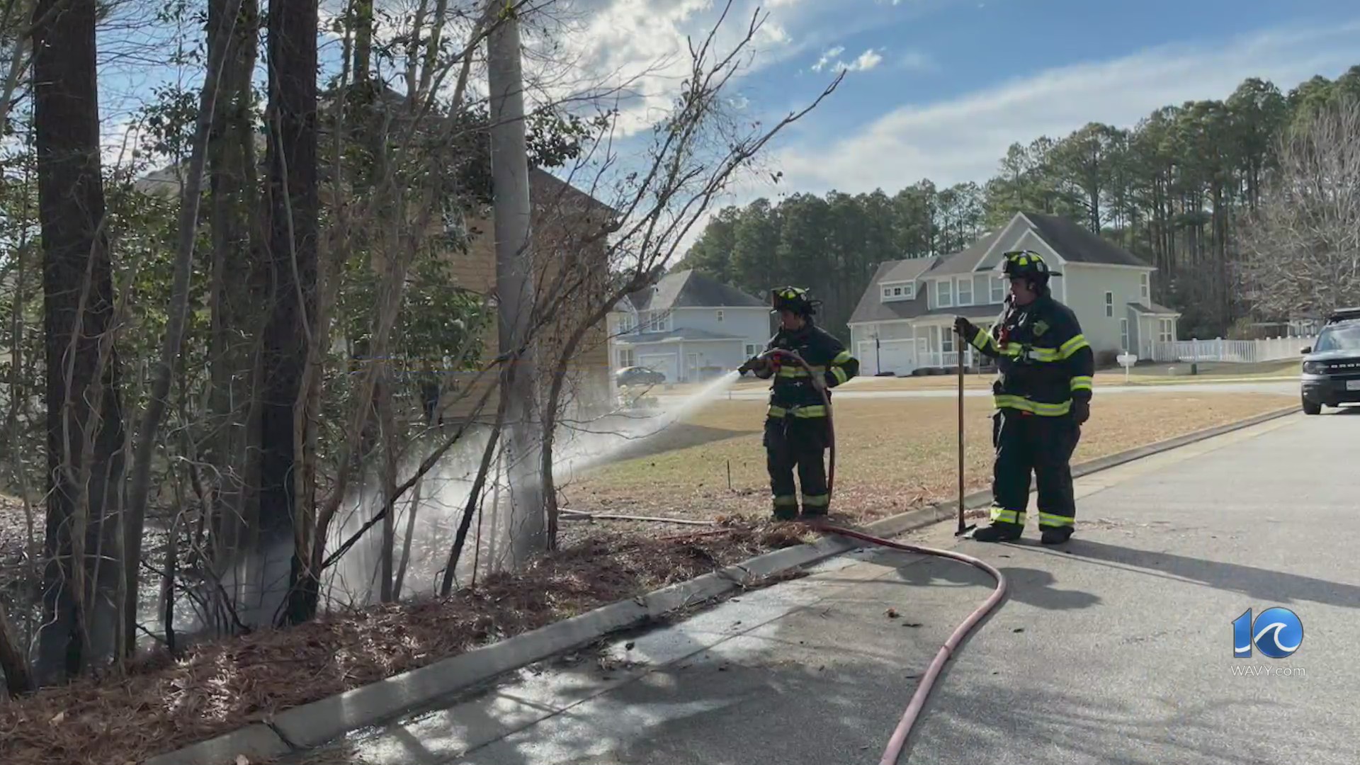 Suffolk Fire & Rescue contain two brush fires – WAVY.com