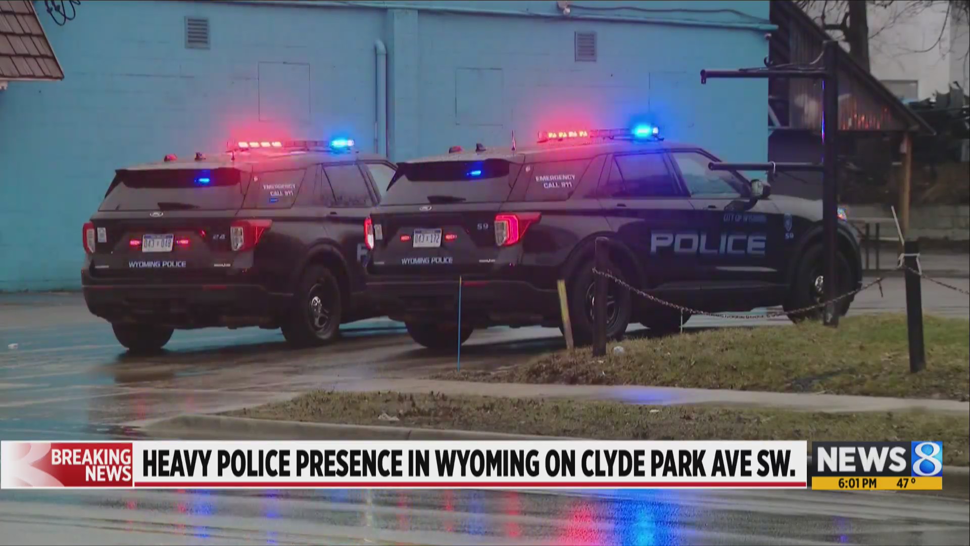 Large police response outside Wyoming apartment building – WOODTV.com
