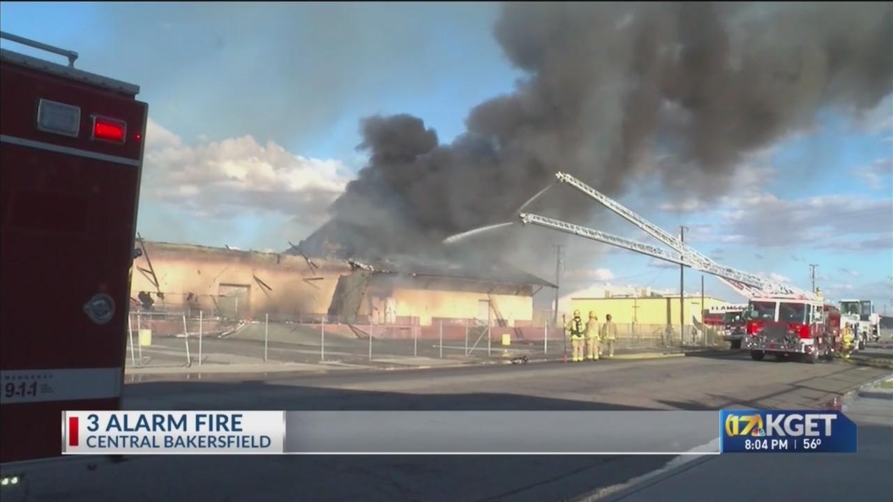3 alarm structure fire burns in central Bakersfield – KGET 17 News
