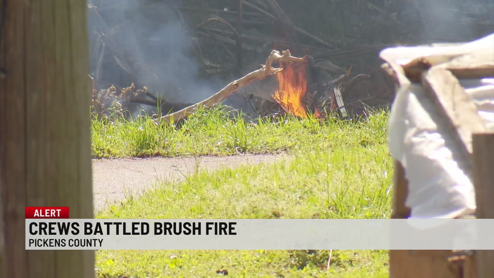 Man arrested as crews battle brush fire in Easley – WSPA 7NEWS