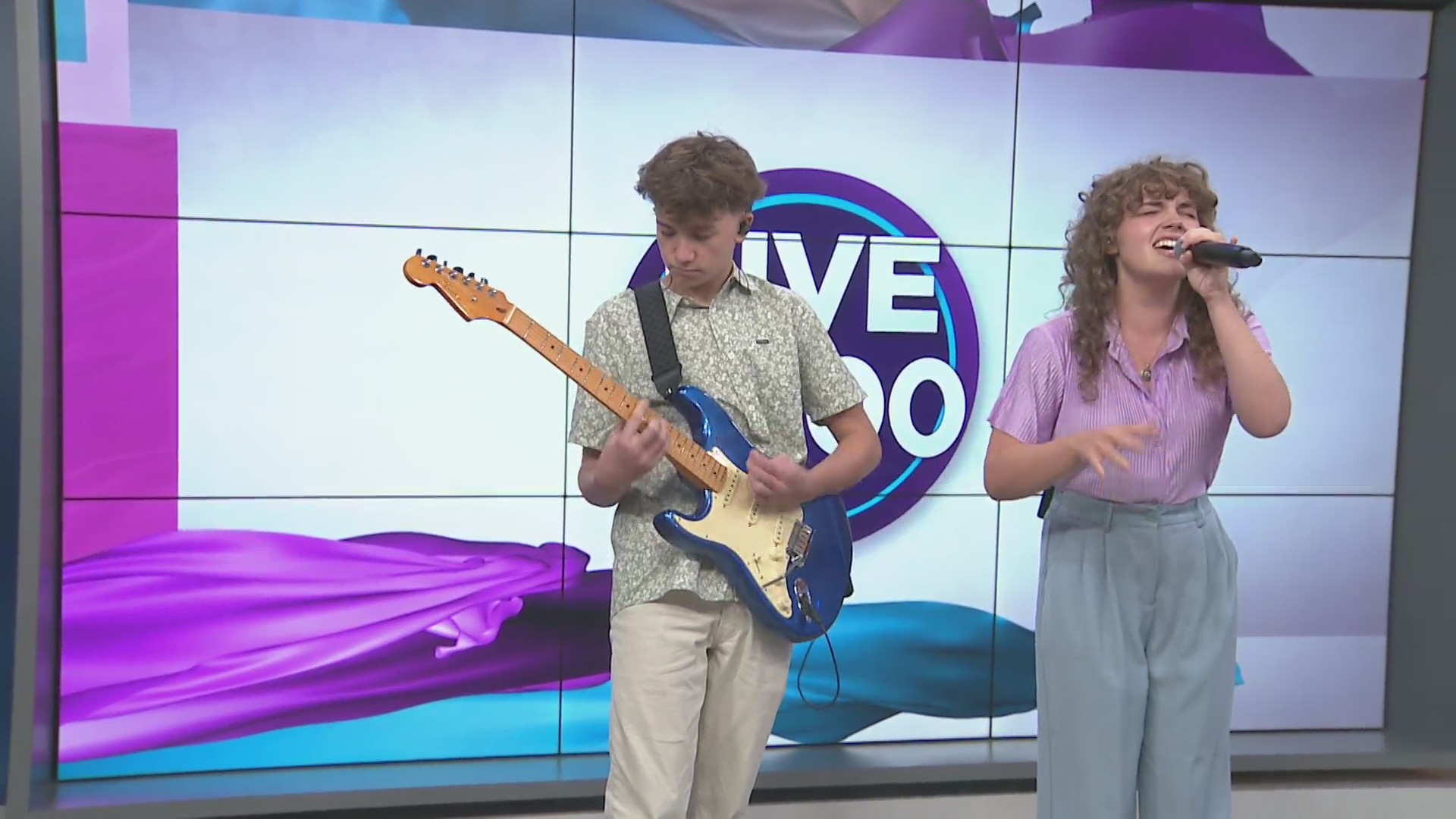 Indie-pop duo Isabella&Sebastian perform hit ‘LobbyTommy’ – WREG.com