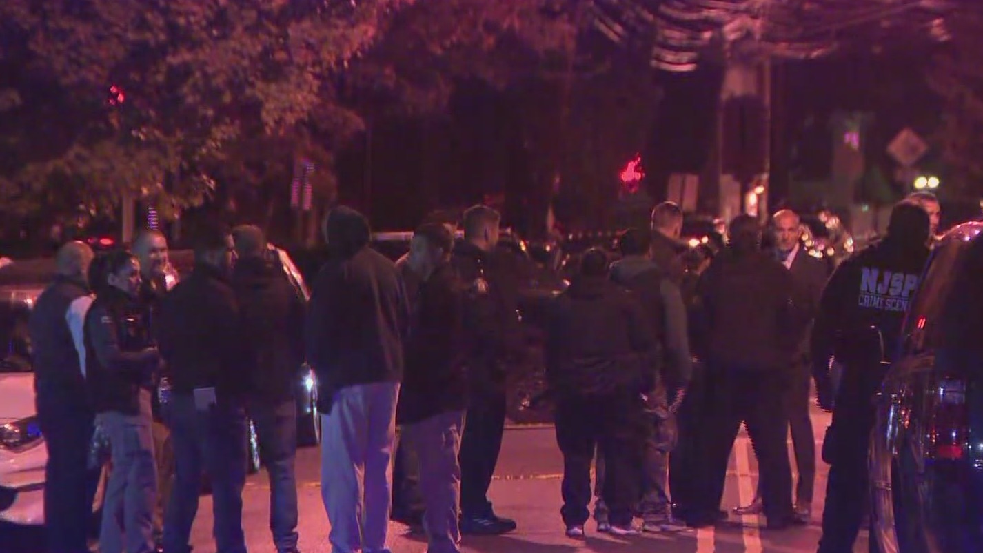 Man killed by Jersey City police officer after pulling out gun: Mayor ...
