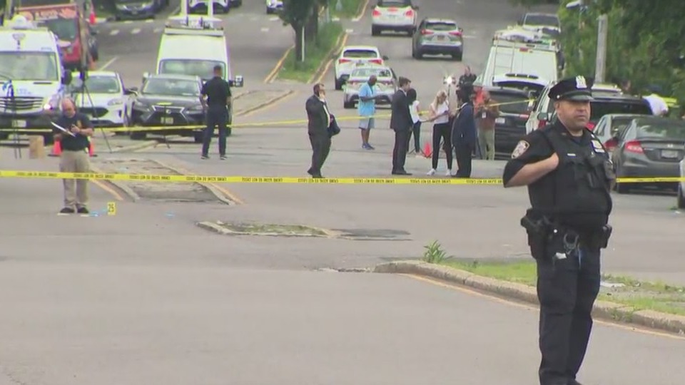 Migrant who shot 2 police officers in Queens crossed into US illegally ...