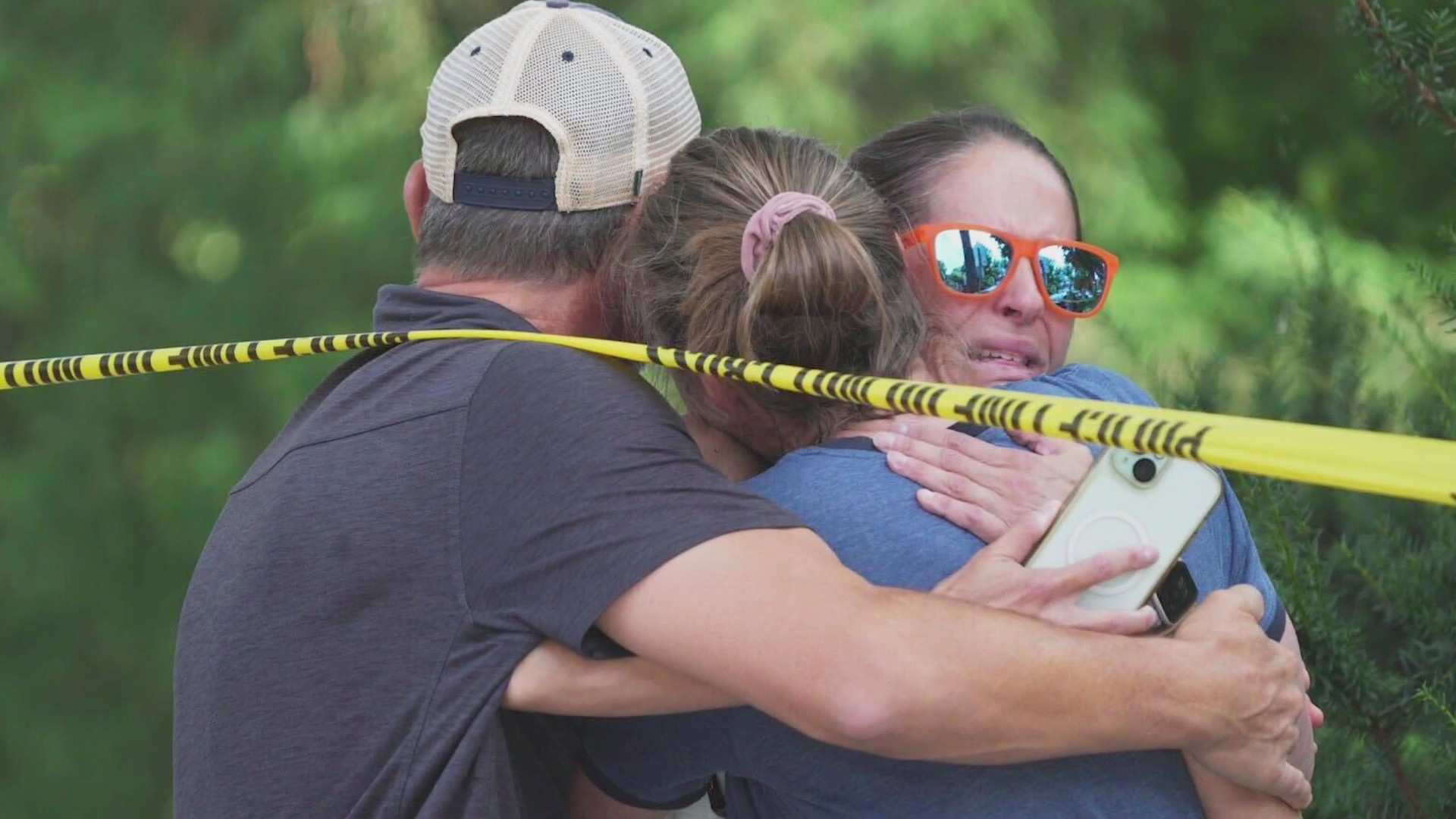 Hundreds honor 2 children killed and 17 people wounded in shooting at a ...