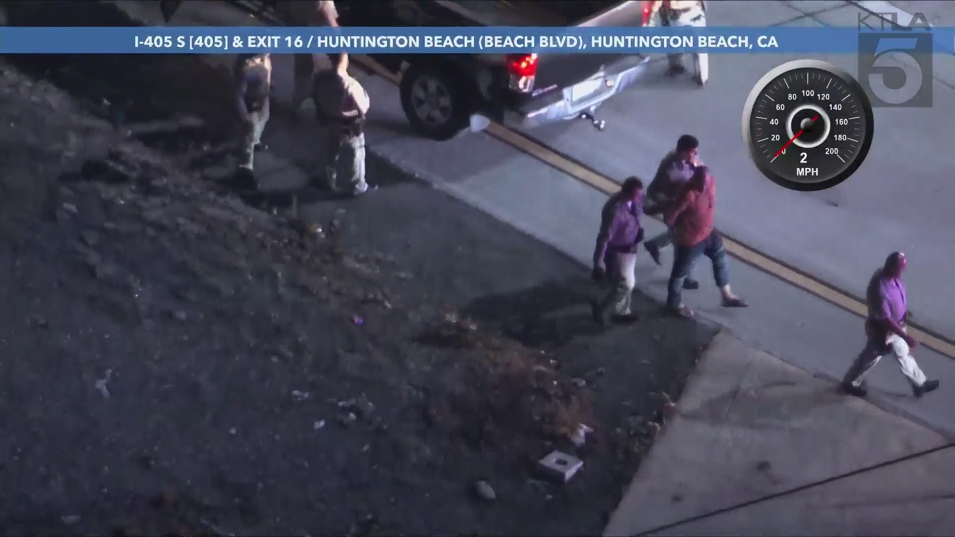 Carjacking suspect in custody after pursuit in SoCal – KTLA