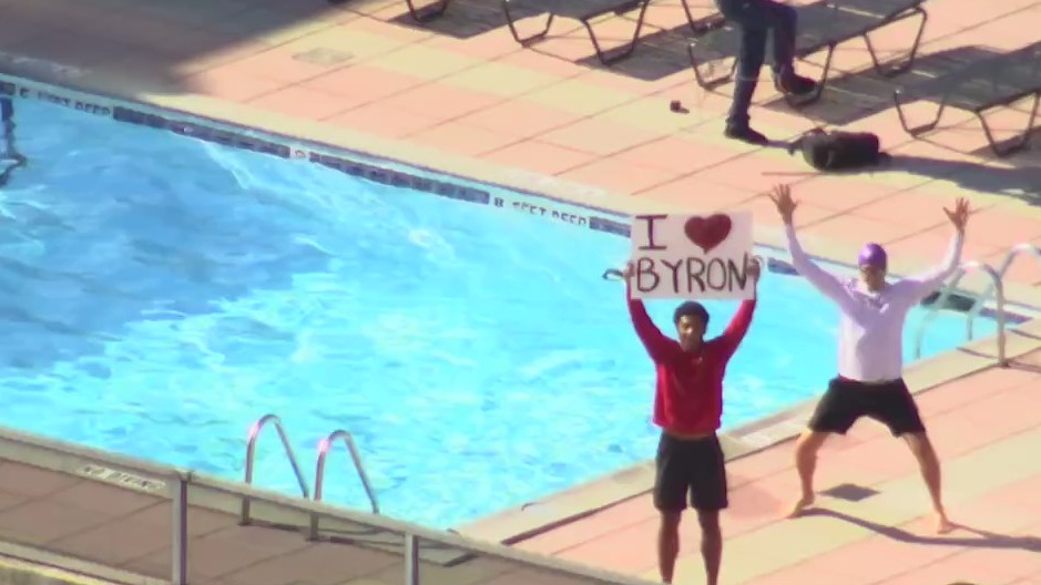PIX11’s Ben Aaron heads to the pool as summer comes to a close – PIX11