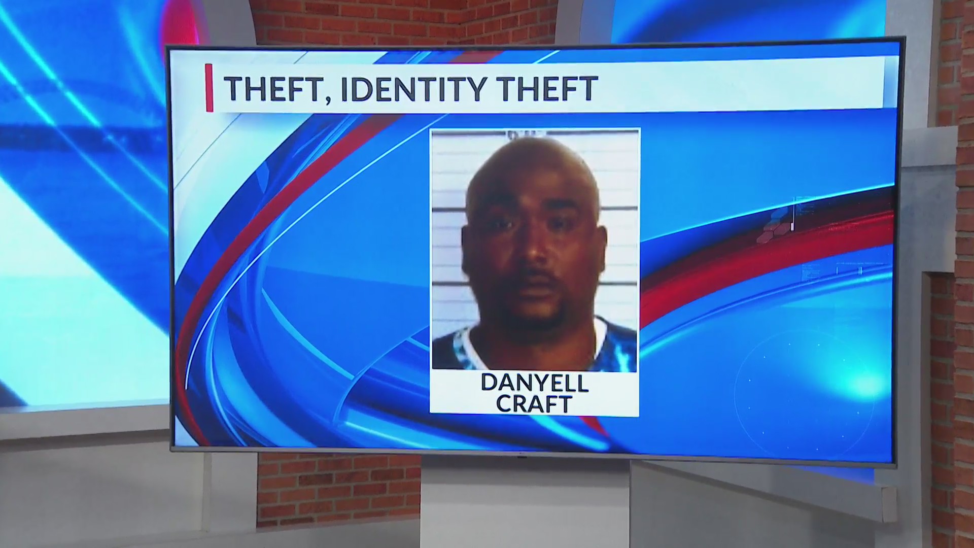 Police say women targeted in fake flat tire scheme – WREG.com