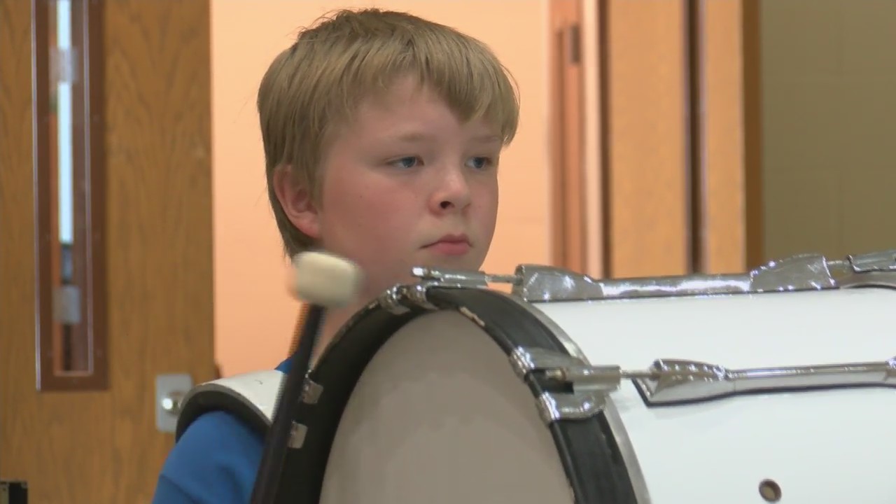 Bands prepare to hit all the right notes at Appleton Flag Day Parade ...