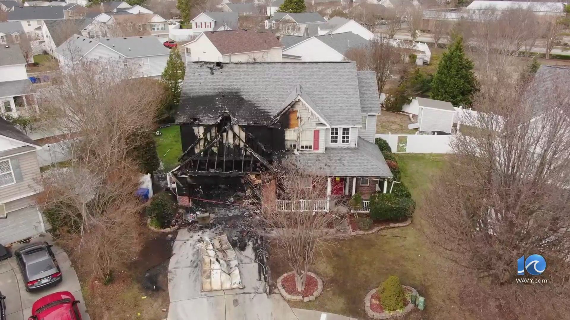 6 displaced after ‘explosion’, fire at Suffolk home – WAVY.com