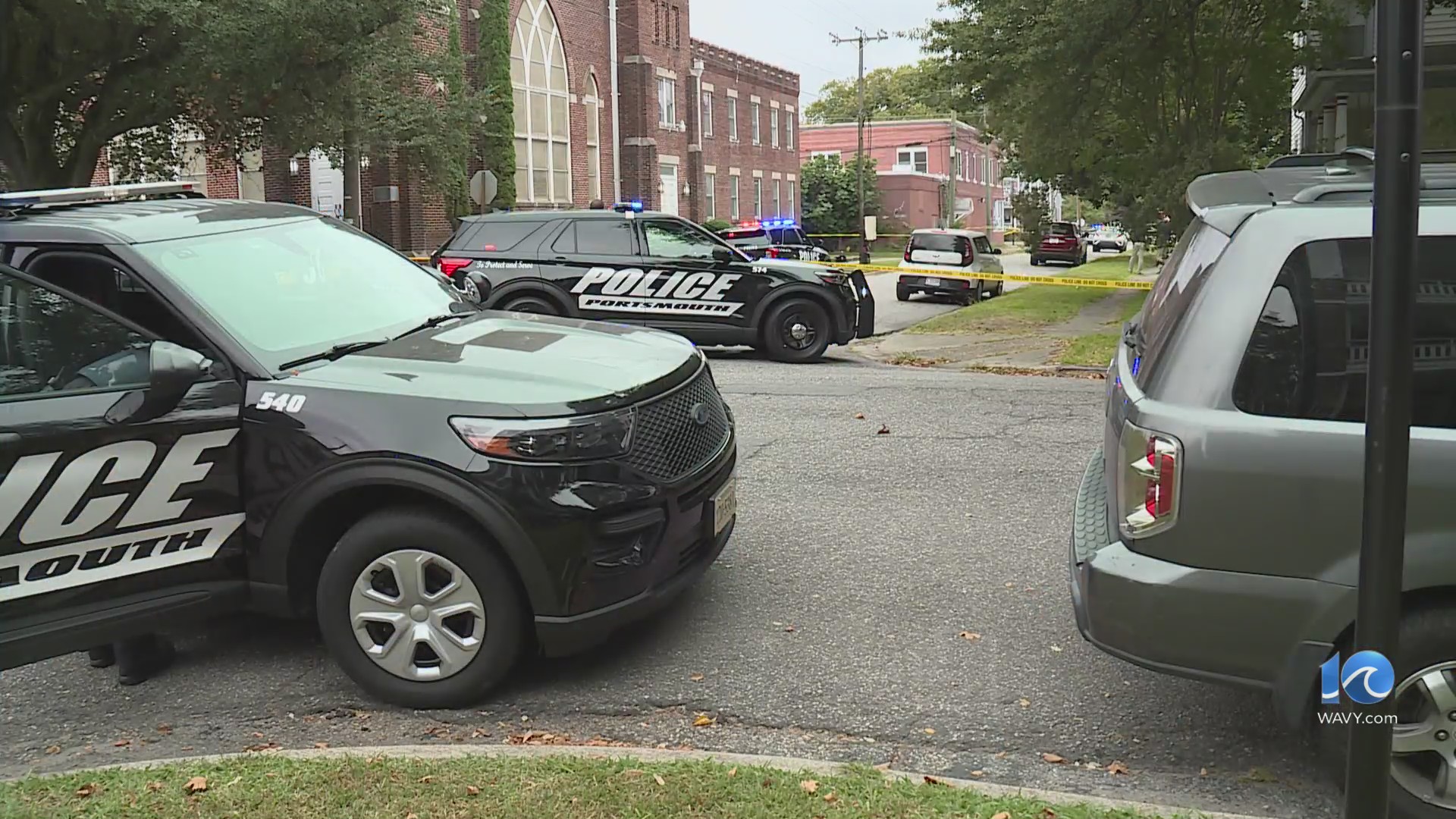Man has life-threatening injuries after shooting on Broad St. – WAVY.com