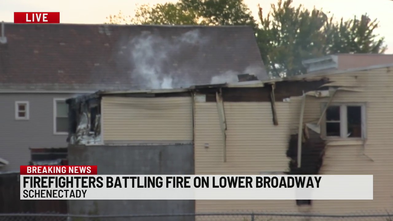 Firefighters battling fire on Lower Broadway in Schenectady – NEWS10 ABC