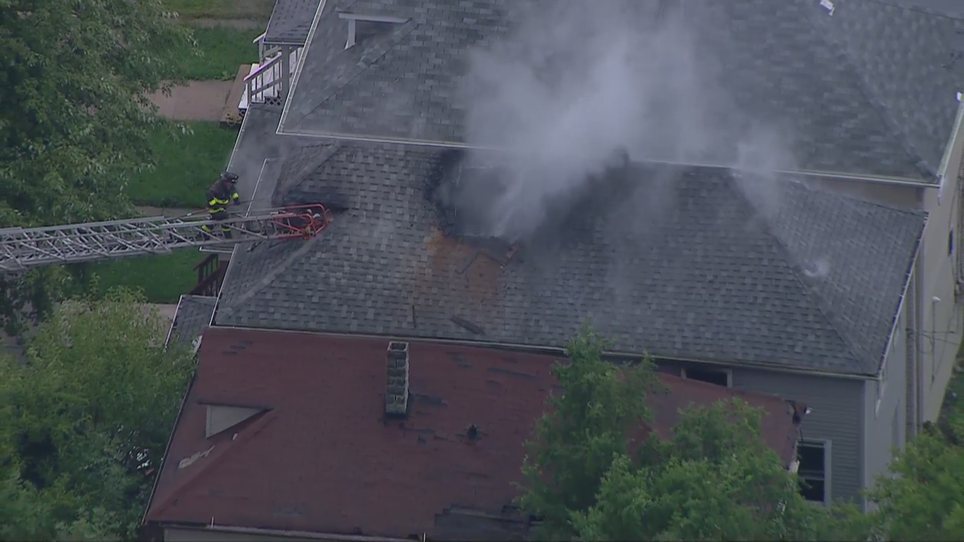 Fire crews battle blaze at home on Far South Side – WGN-TV