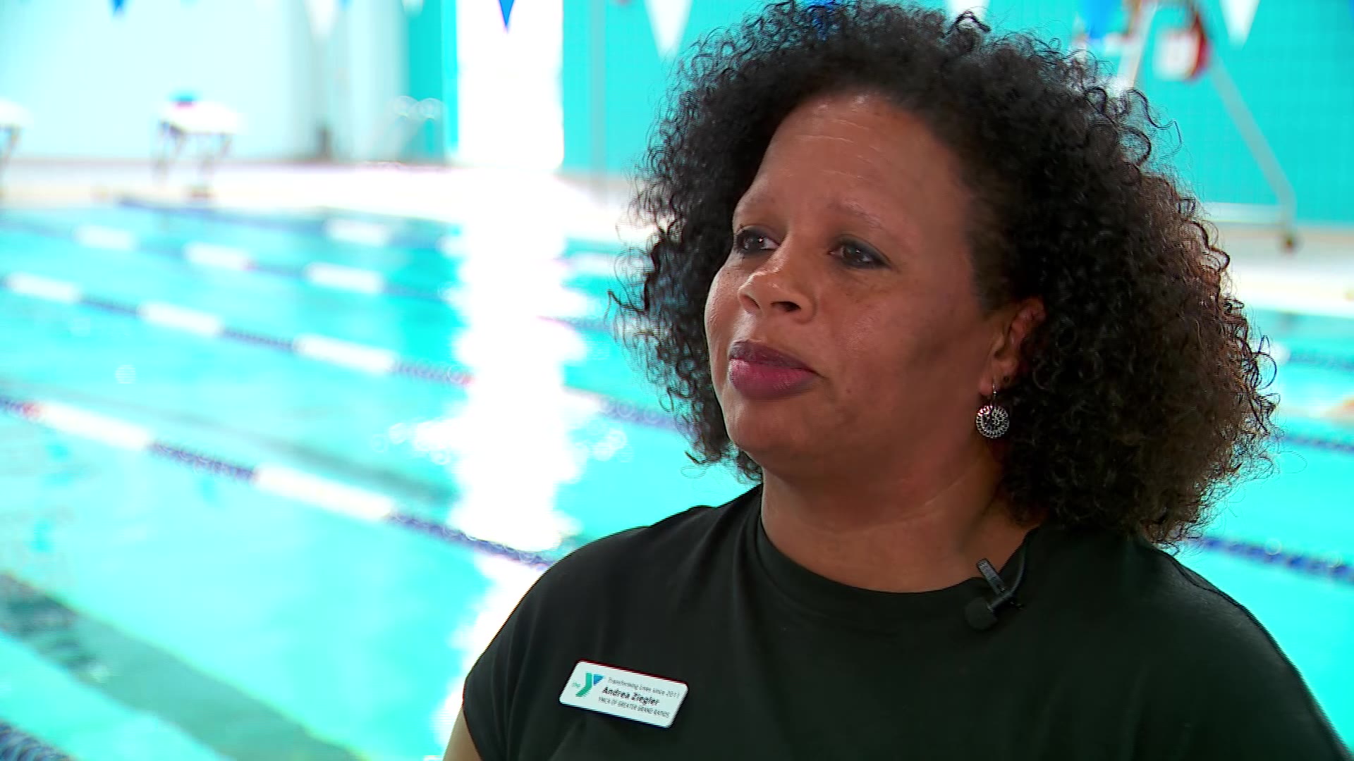Aquatics instructors explain water rescue strategies – WOODTV.com