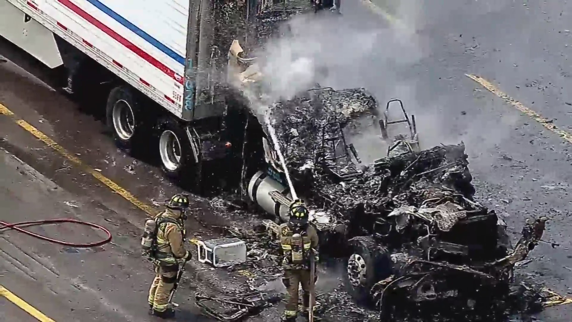 Emergency crews respond to truck fire on I-35 – KFOR.com Oklahoma City