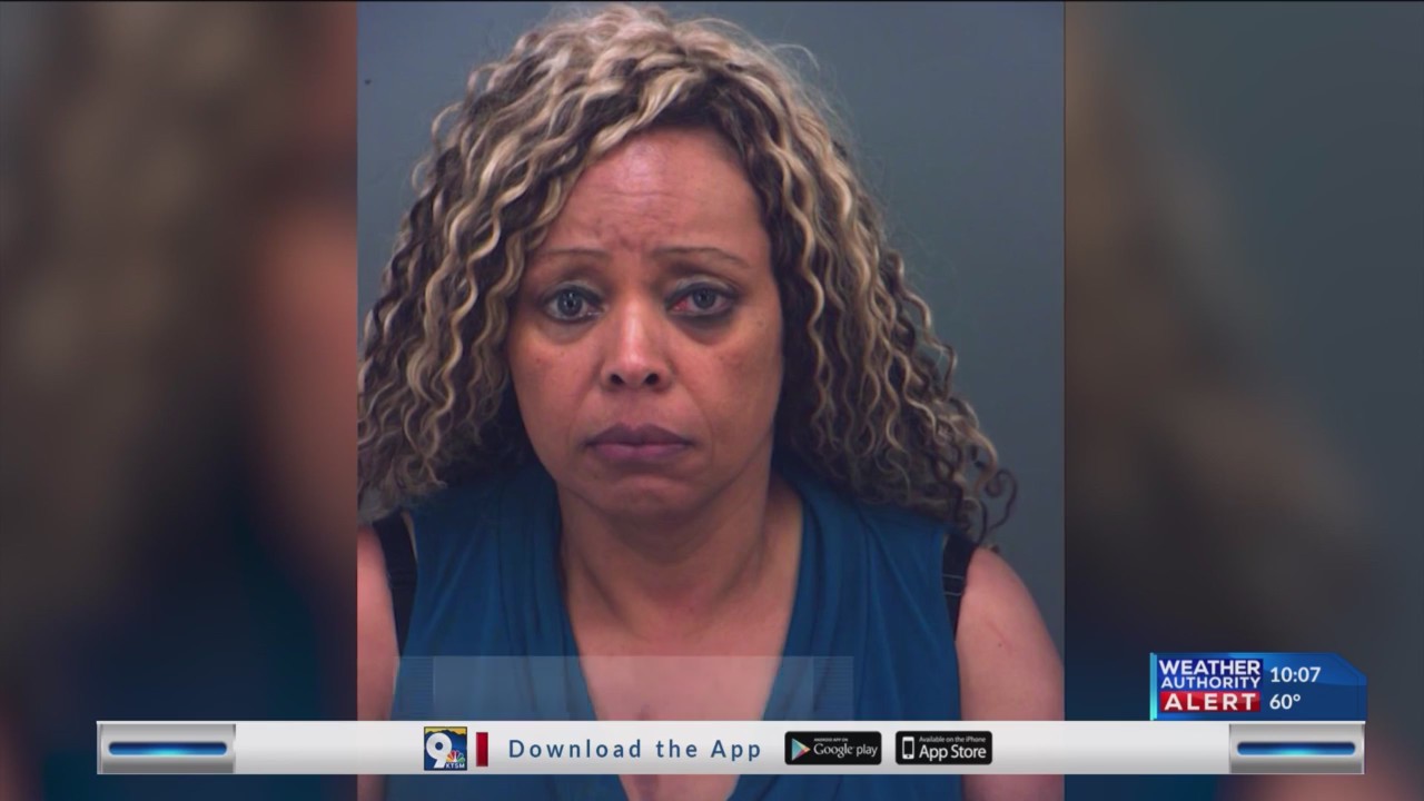 Woman accused of killing Uber driver faints in court – KTSM 9 News