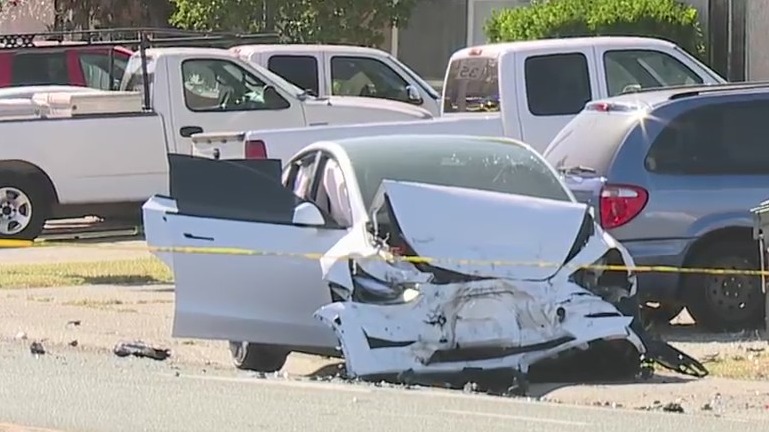 Crash in South Natomas leaves one person injured – FOX40