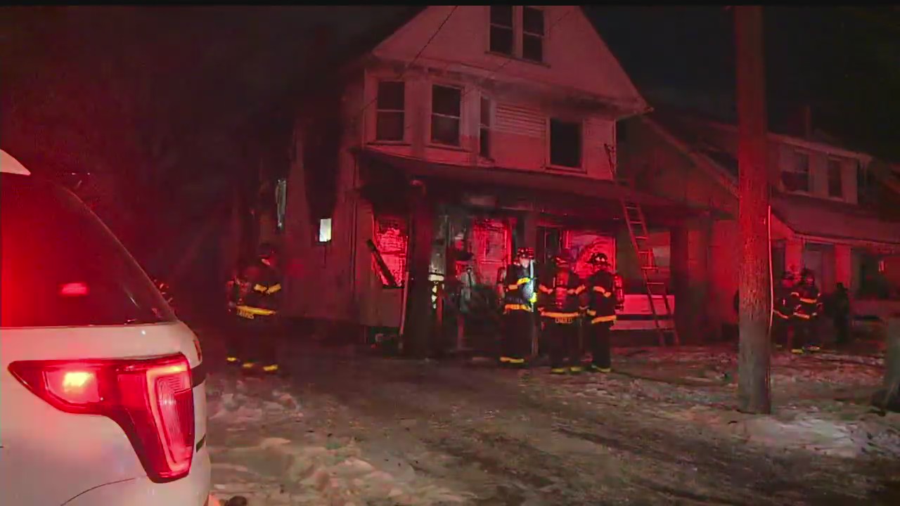 House fire breaks out on Youngstown’s West Side – WKBN.com