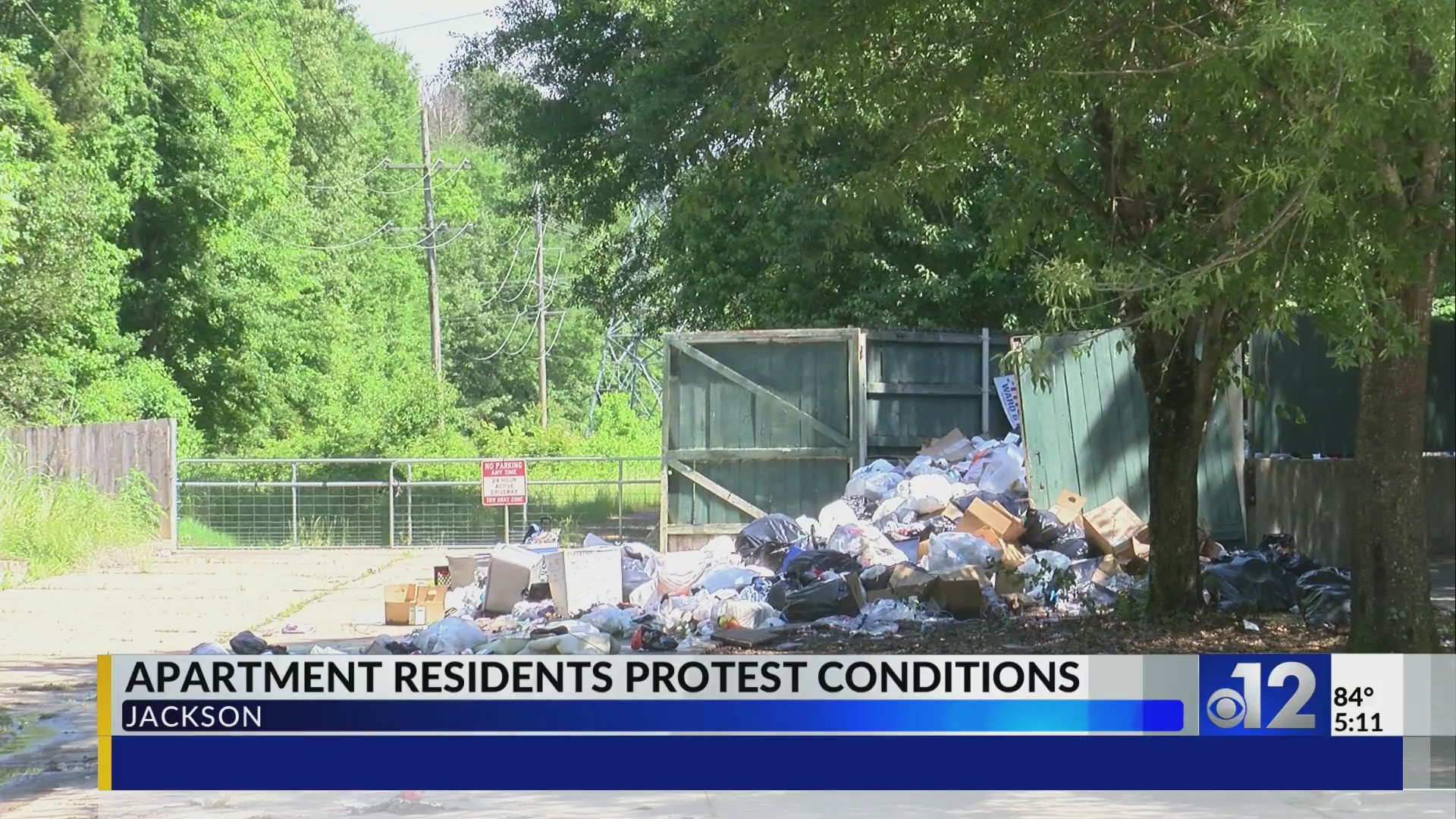 ‘Getting out of hand’: Trash piles up at Jackson apartment complex – WJTV