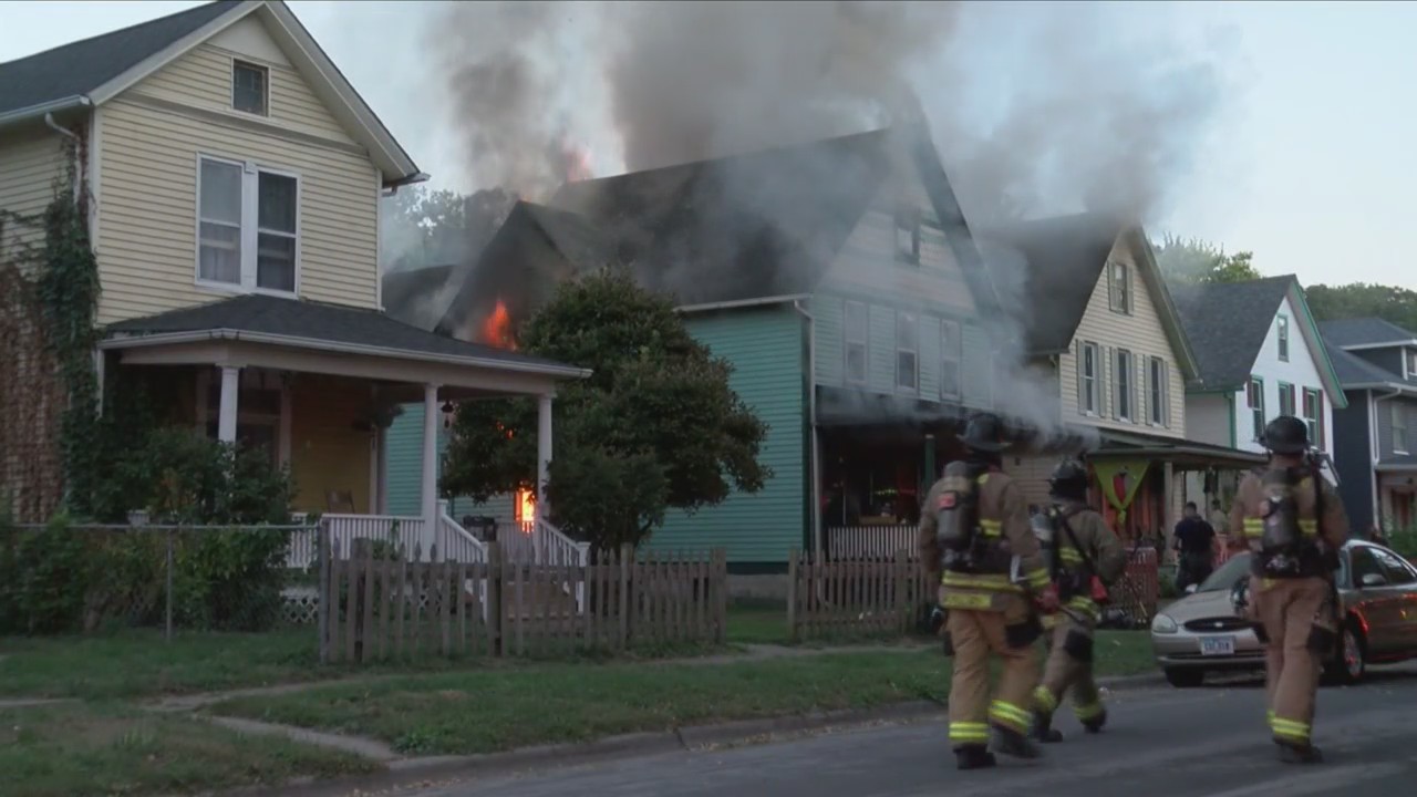 Victim identified in fatal Rock Island two house fire WHBF