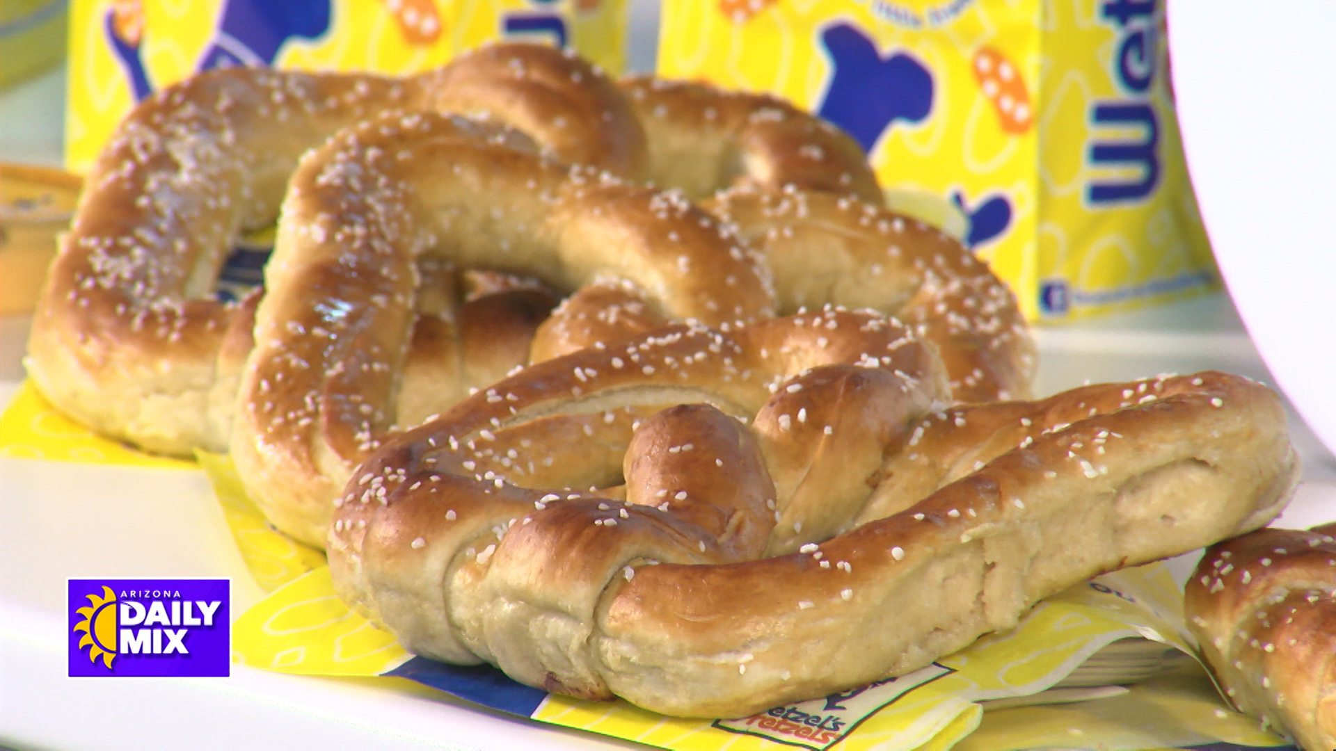 How To Roll a Pretzel Like a Pro with Wetzel’s Pretzels! CW7 Arizona