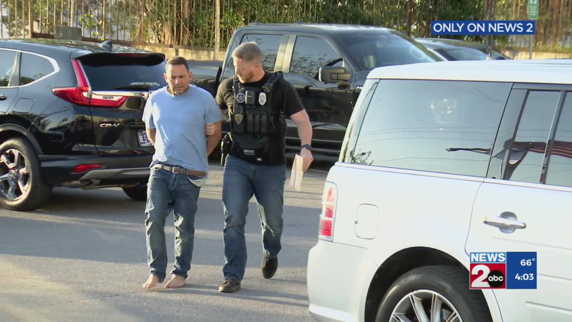Man accused of stabbing wife to death arrested – WKRN News 2