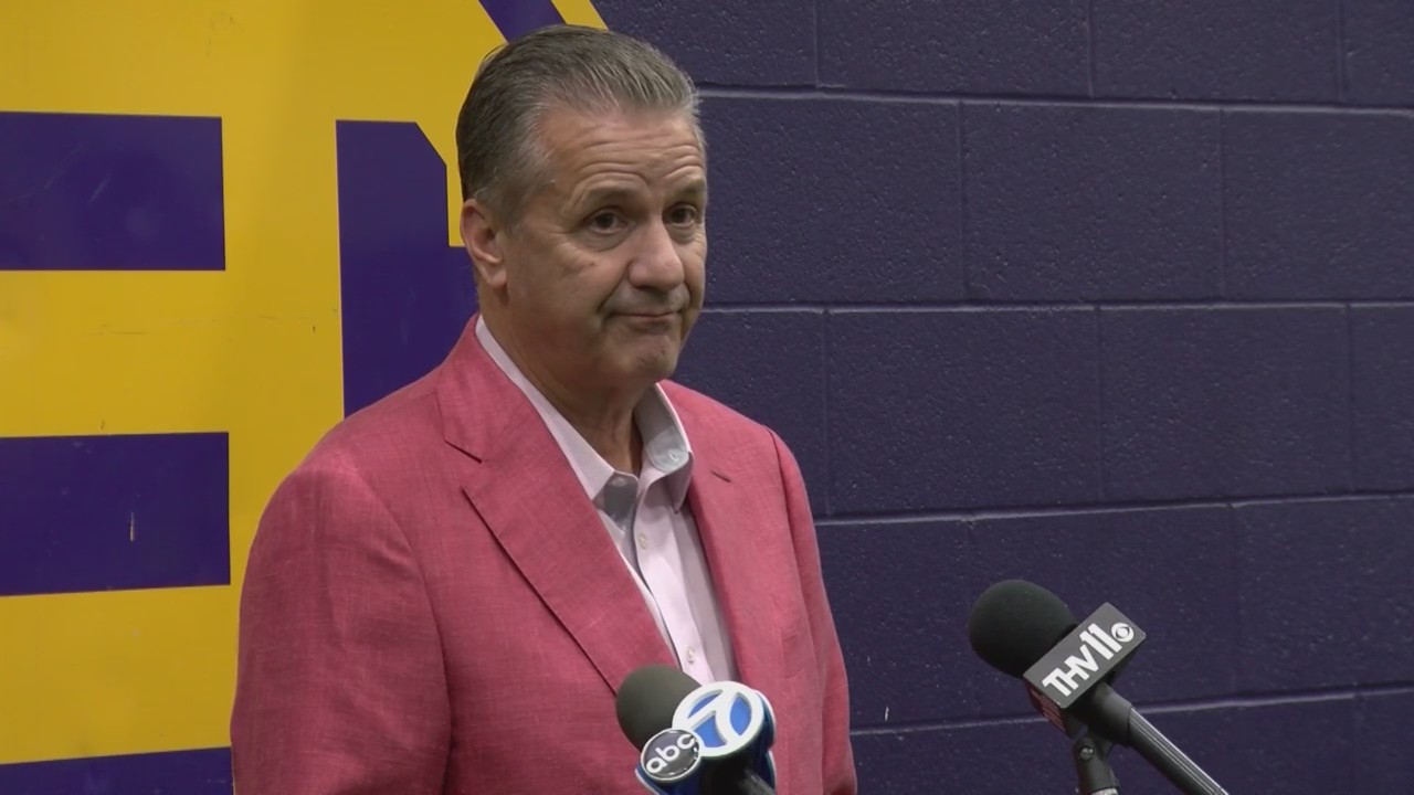 Razorback Basketball head coach John Calipari speaks on leading players ...