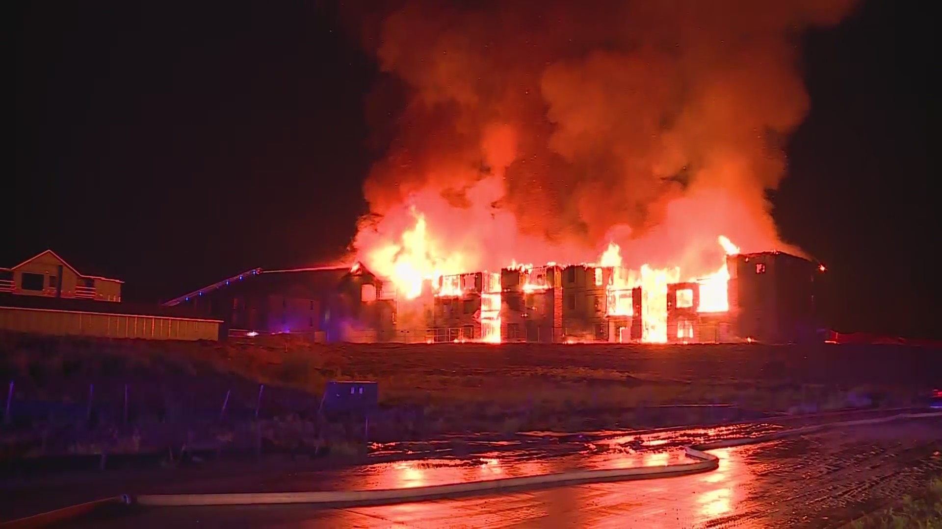 3-alarm fire destroys apartment building in Glen Carbon – FOX 2
