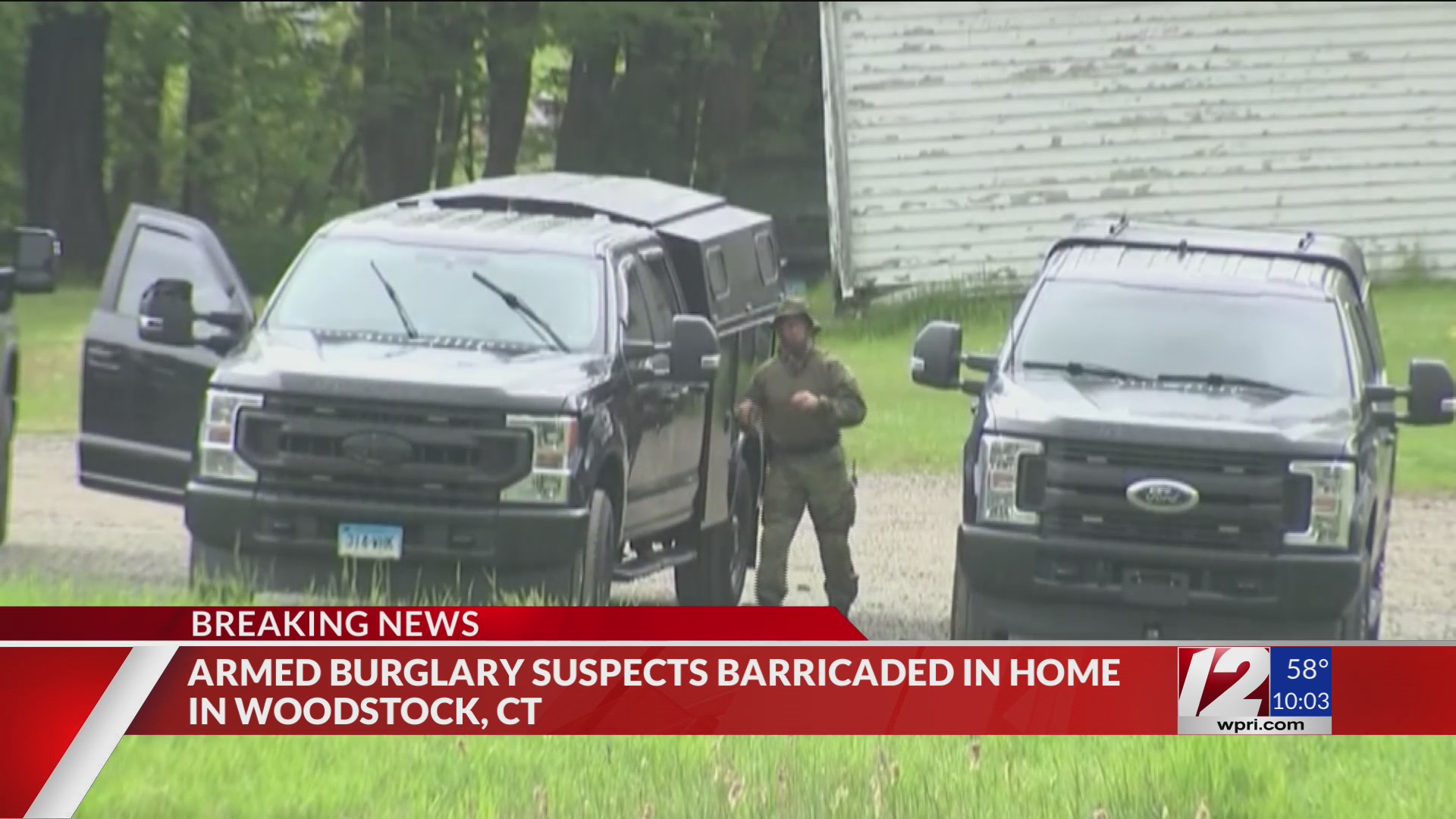 Police involved in standoff with armed burglary suspects in Woodstock ...