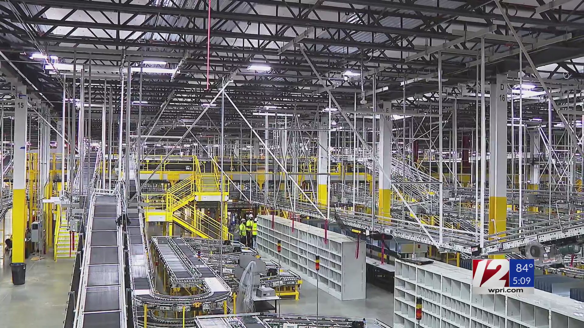 A look inside the new Amazon facility in Johnston – WPRI.com