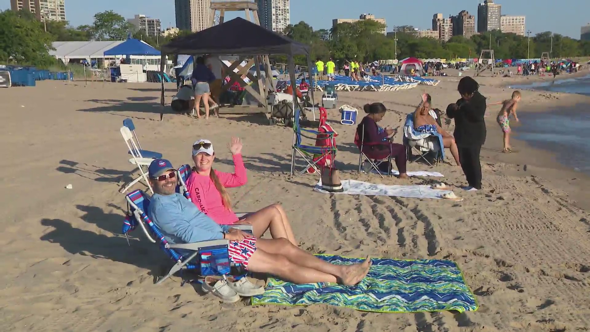 Crowds flock to the lakefront for the annual Chicago Air and Water Show ...