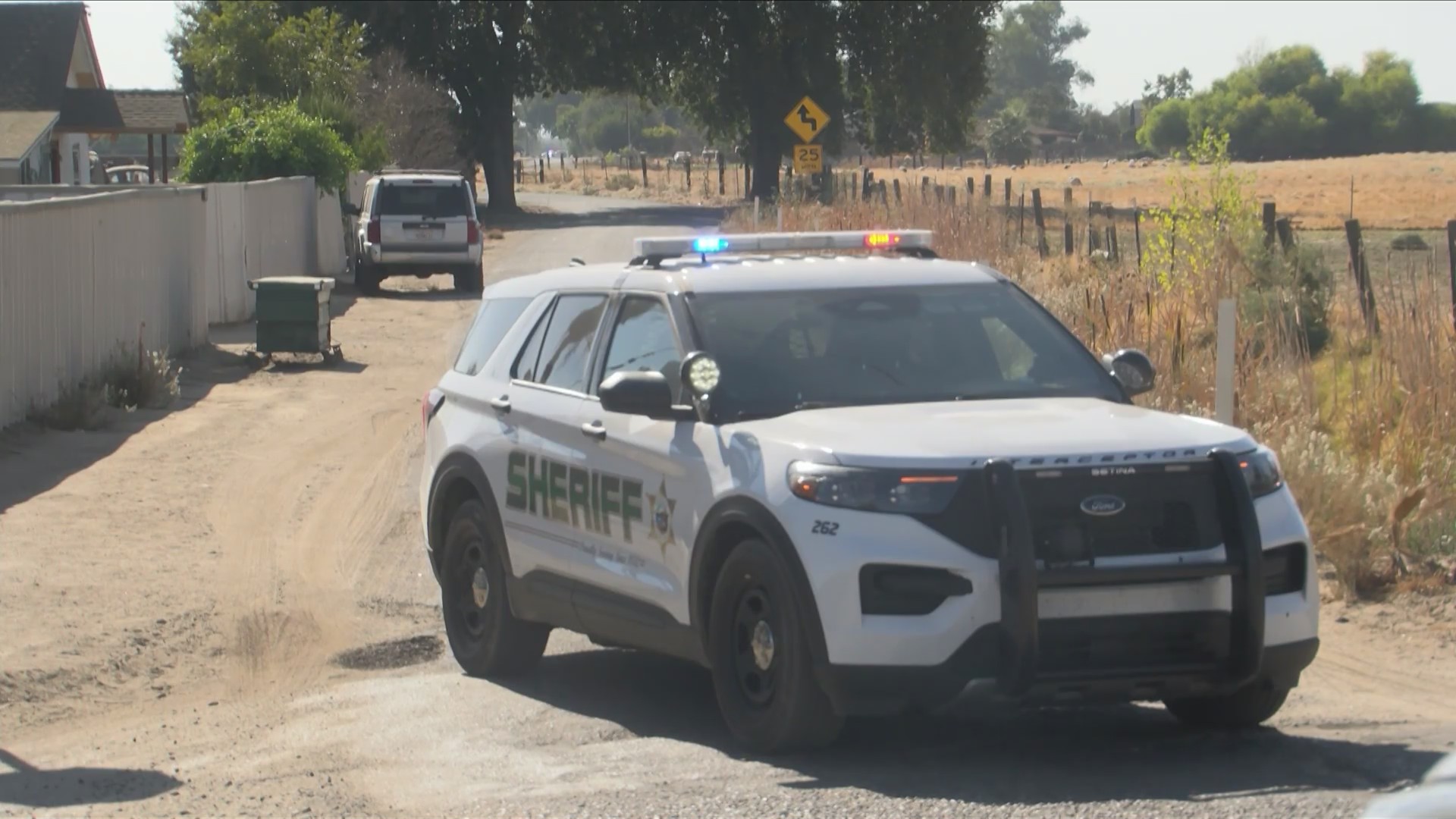 Reedley man suspected of shooting, killing wife dies in shootout with ...