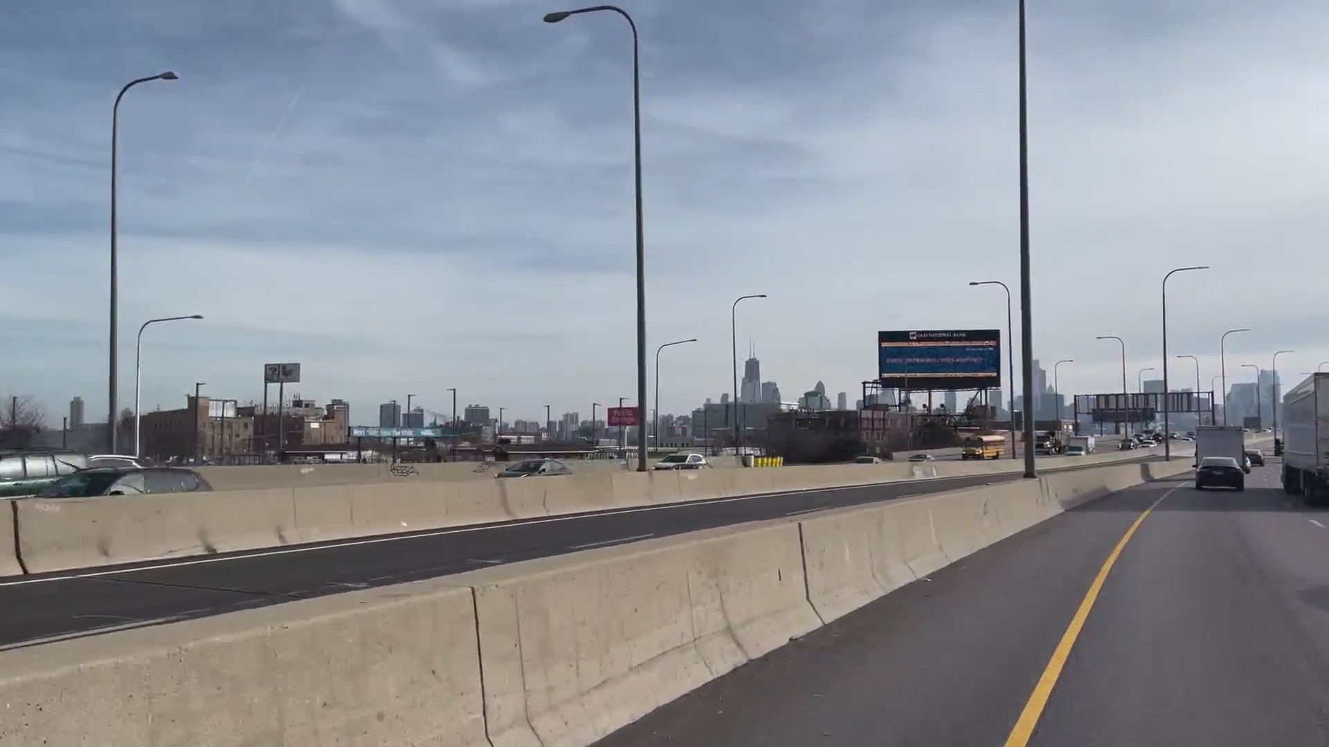 Express lanes on the Kennedy Expressway will not reopen by end of 2024 ...
