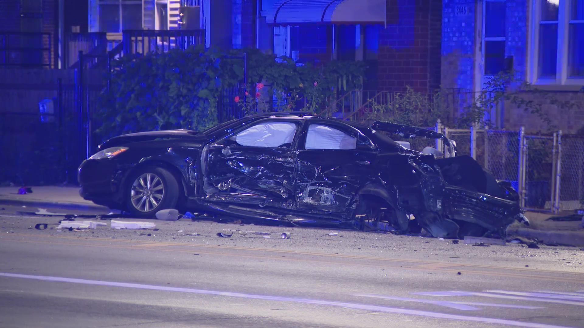 Passenger killed, 2 injured in violent crash on South Side overnight ...