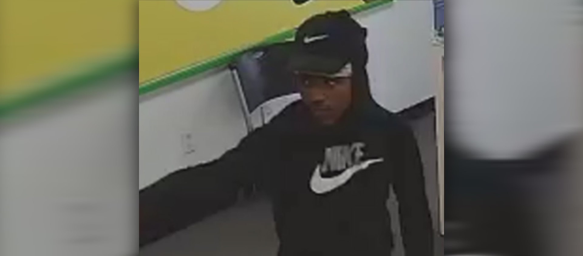 APD searching for south Austin aggravated robbery suspect – KXAN Austin
