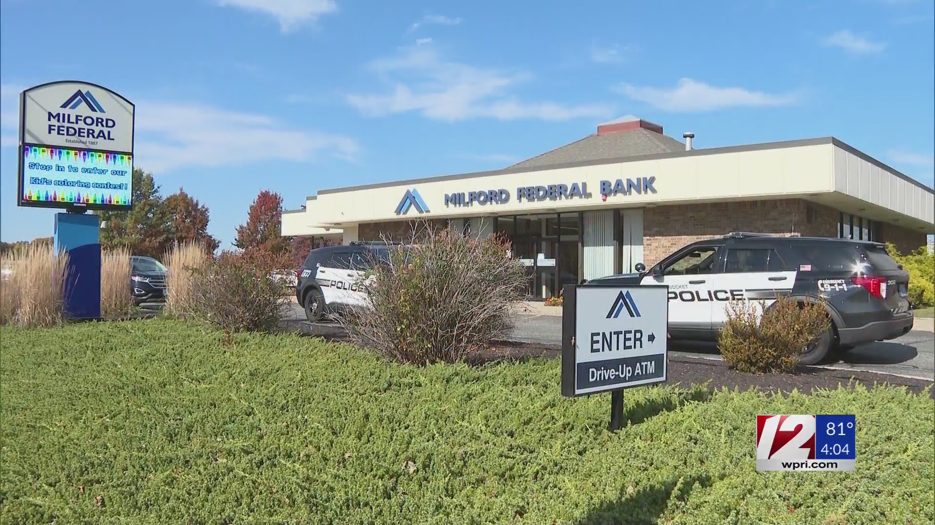 Woonsocket police searching for bank robber – WPRI.com