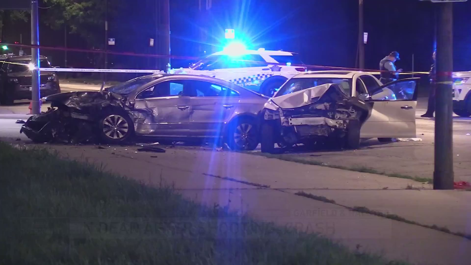Woman, 19, found at South Side crash scene dies of gunshot wound – WGN-TV