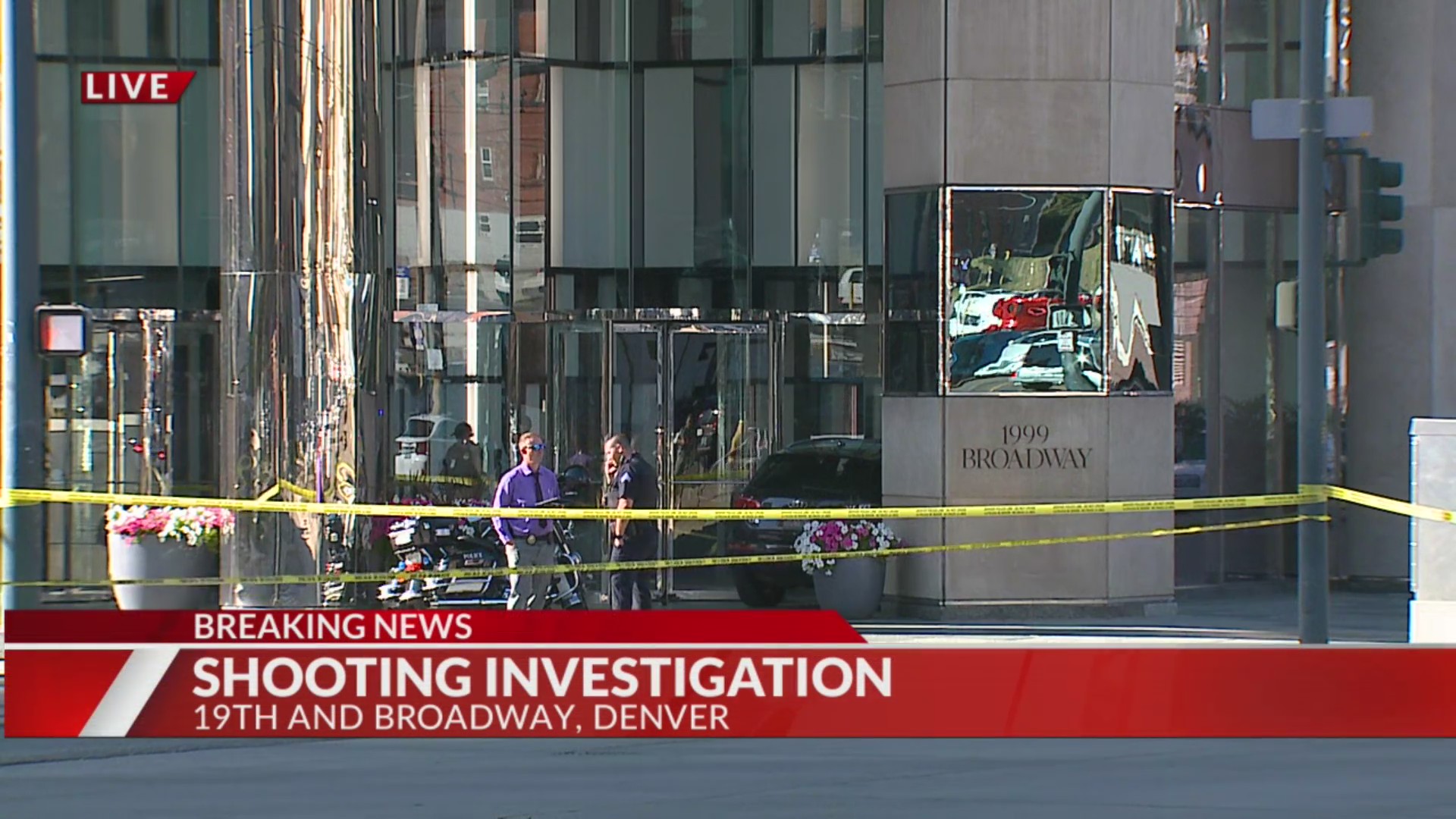 Car crashes into building near 19th and Broadway – FOX31 Denver