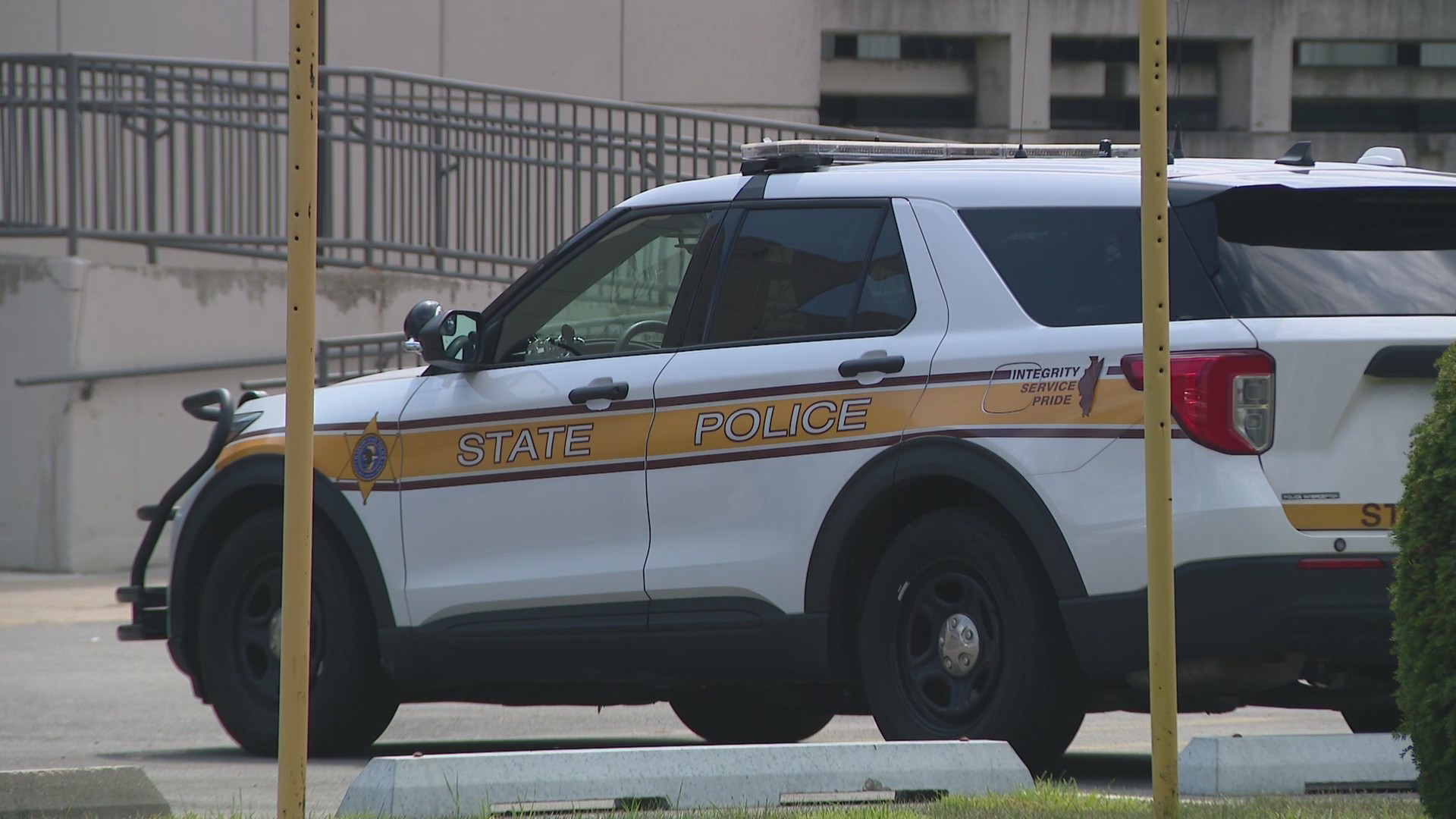 Illinois State trooper charged with distribution, possession of child ...