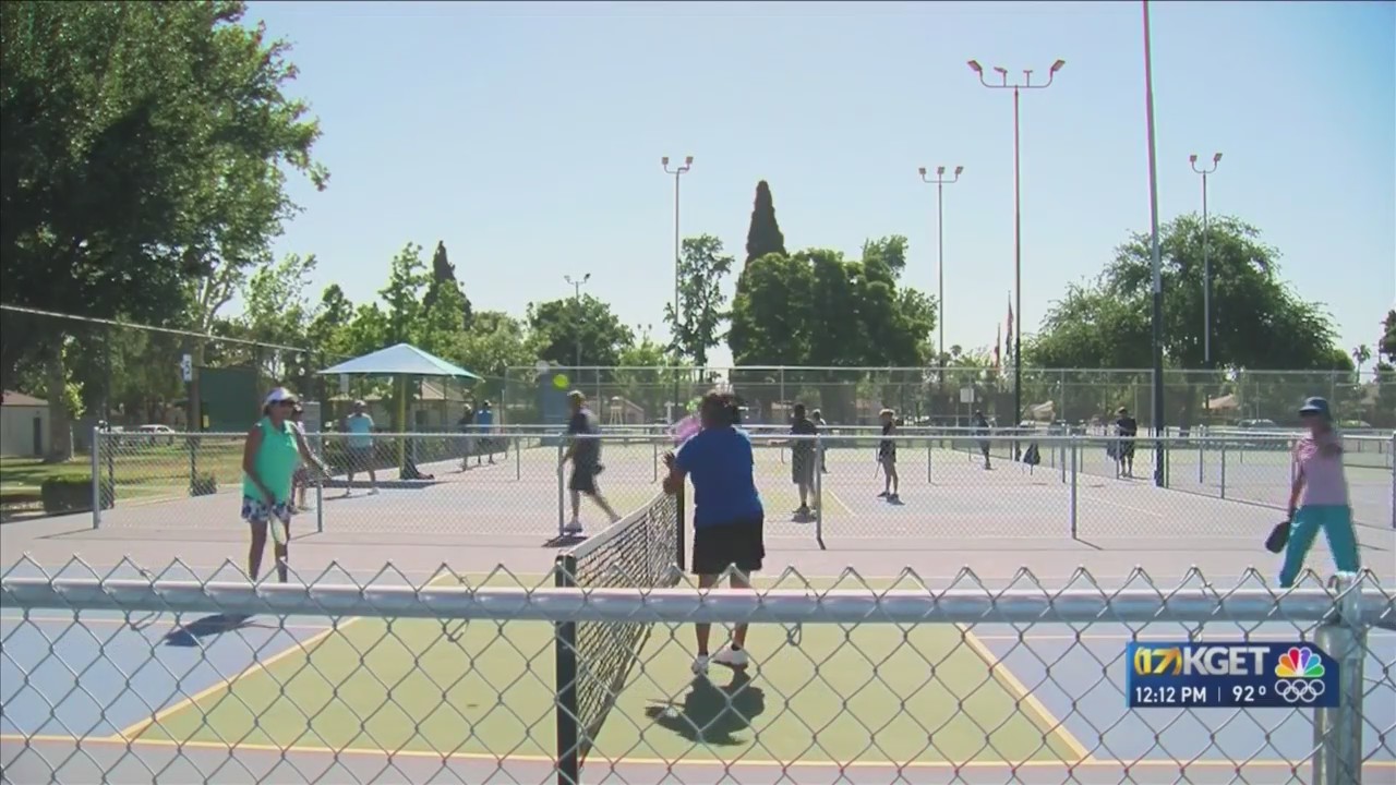 Kget Court Jastro Park ribbon cutting unveils 12 new pickelball courts – KGET 17 News