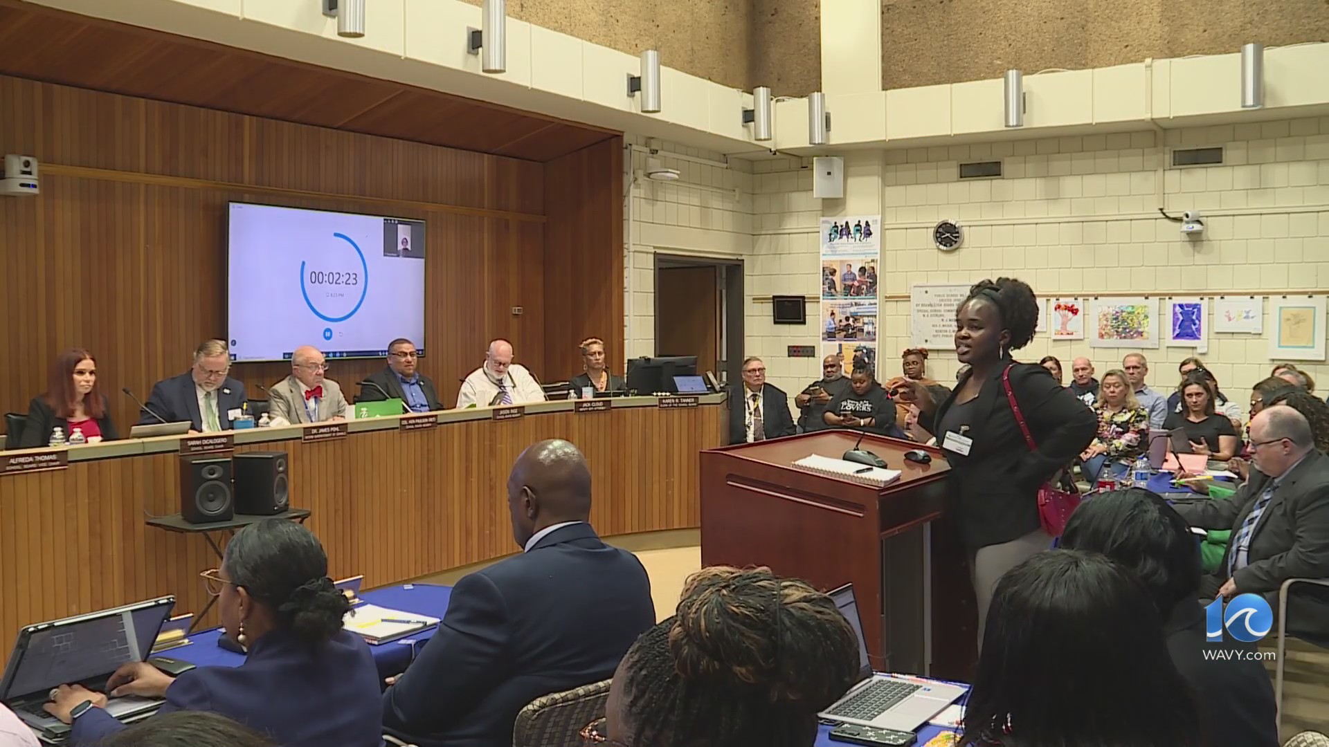 Norfolk board tables vote on plan to close schools – WAVY.com