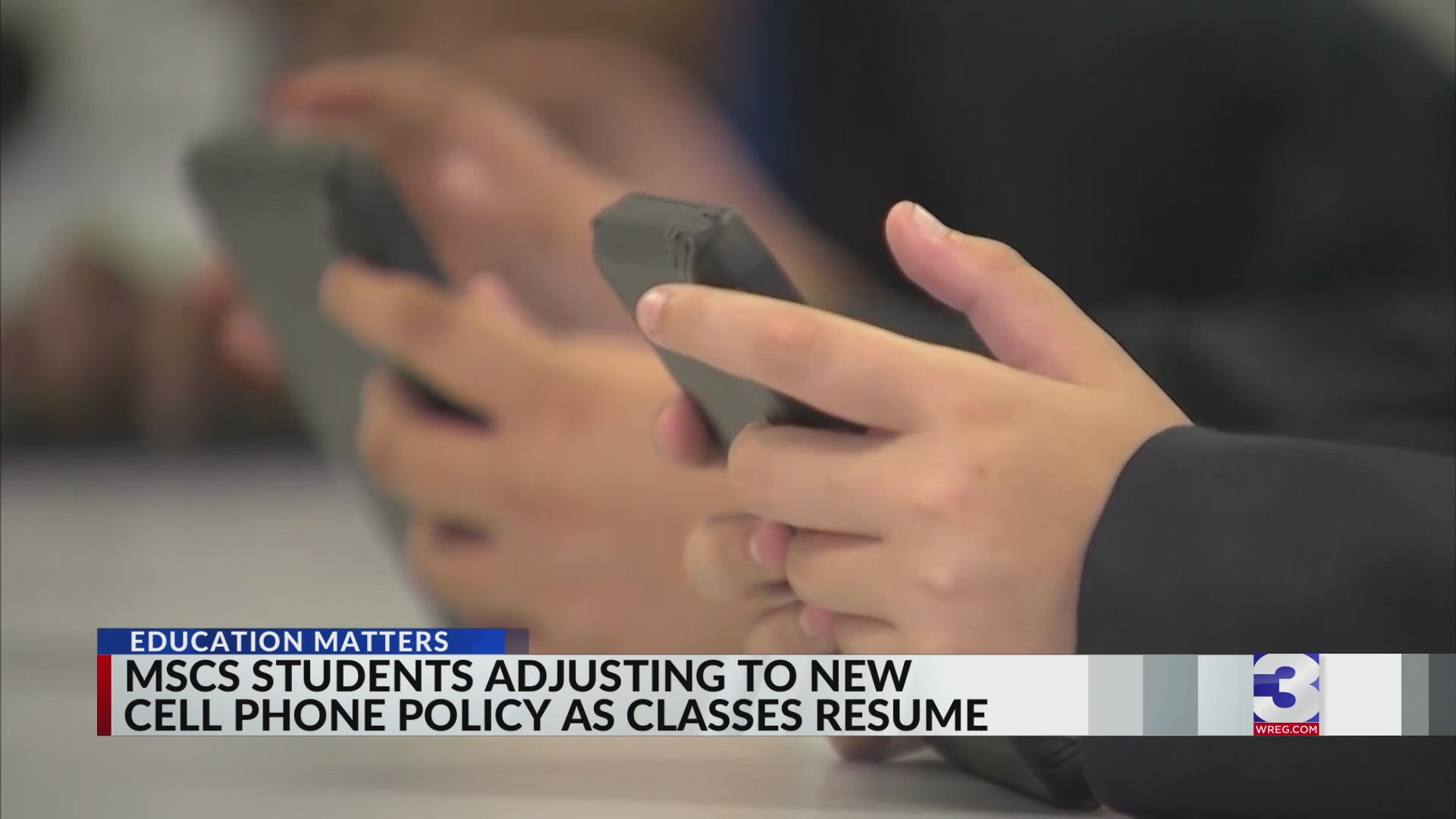 Students in Memphis split on cell phone ban in schools