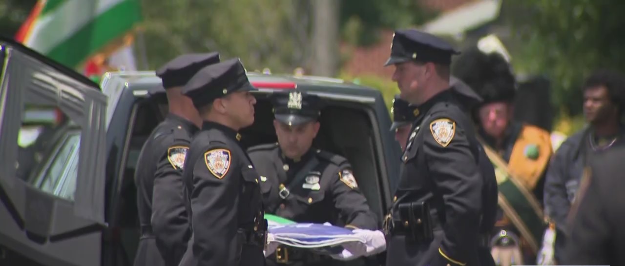 Funeral held for NYPD cop killed in fatal Long Island car crash – PIX11